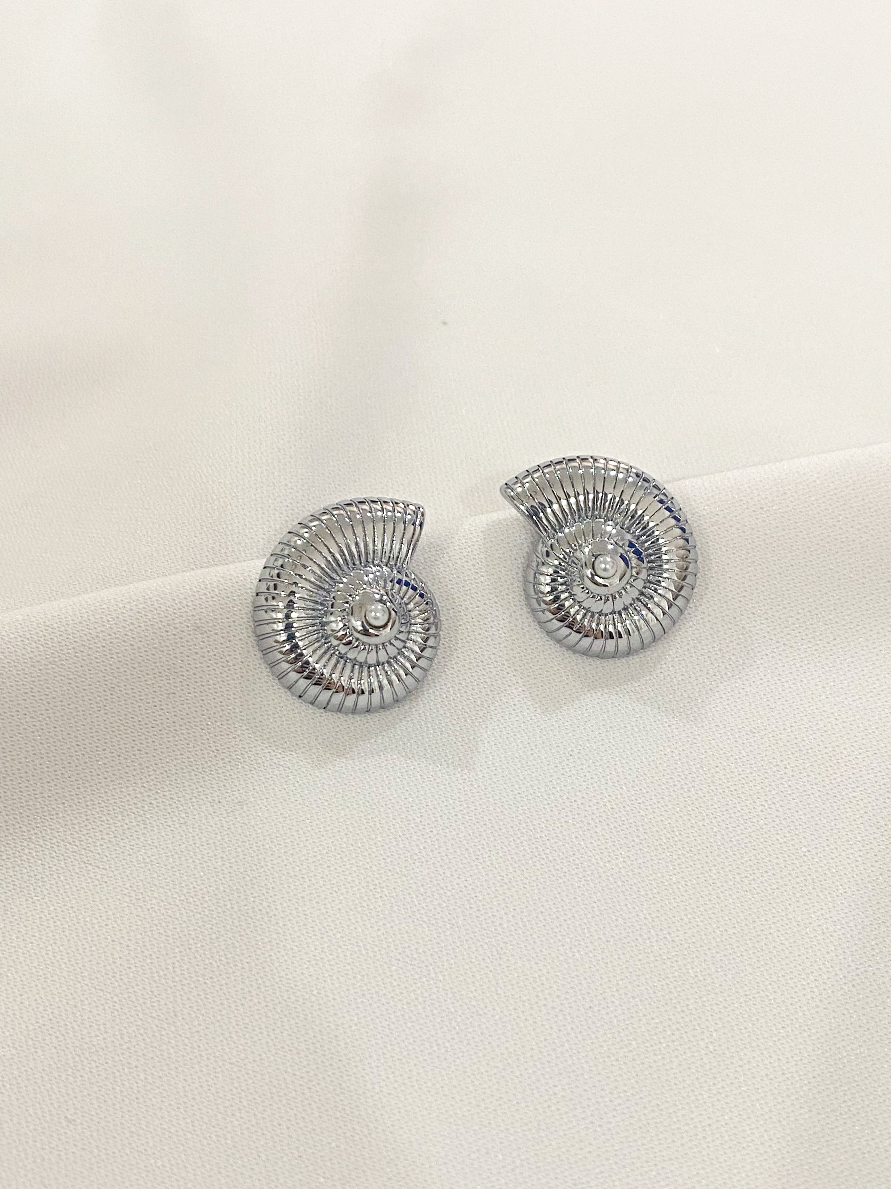 Aretes Moiran