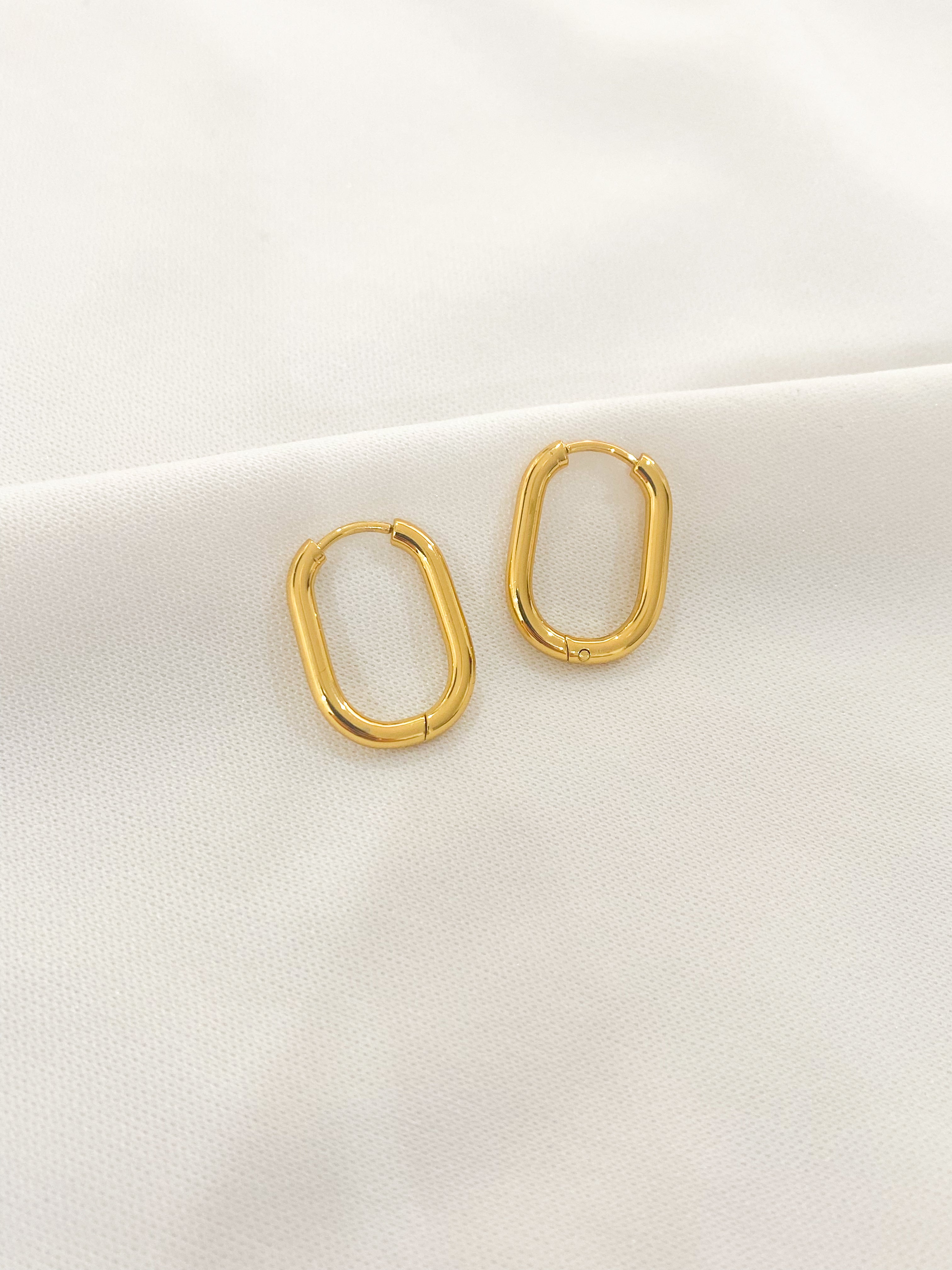 Aretes Belly