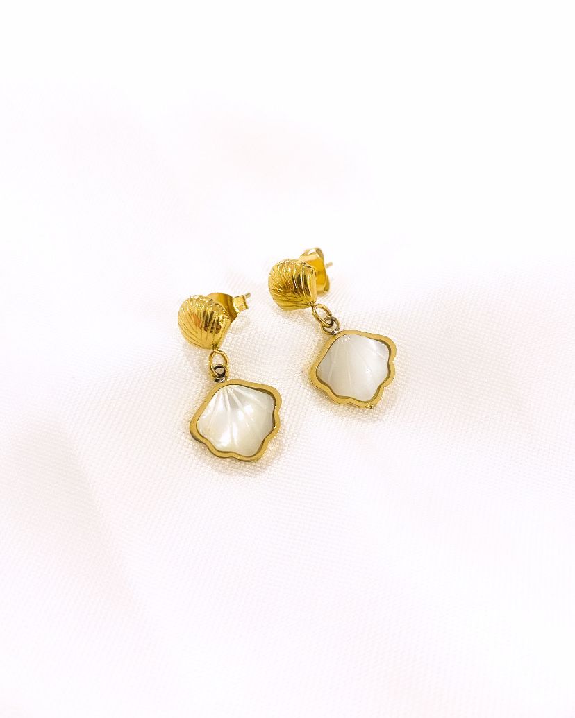 Aretes Carina